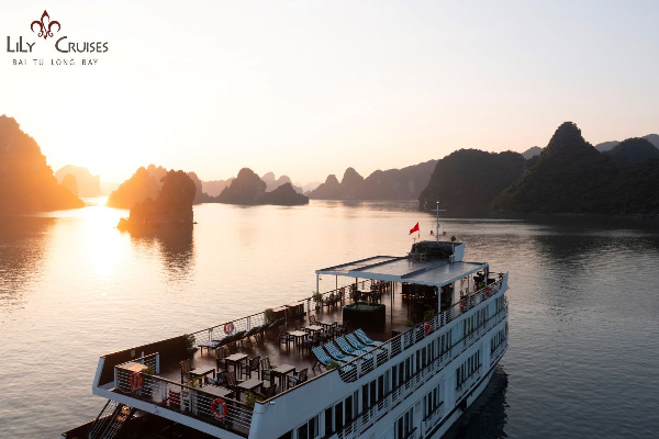 Lily Cruise Halong Bay 2 Days 1 Night - photo 3